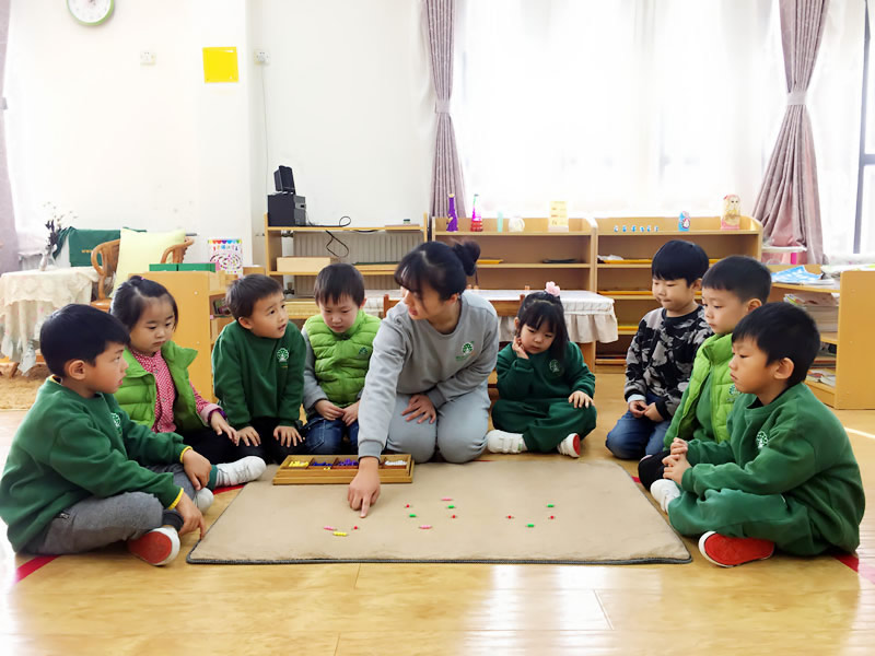 蒙氏教育如何提升孩子們的理(lǐ)解力?