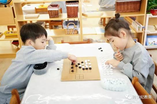 6歲前孩子有(yǒu)智力嗎?成人的行為(wèi)對他(tā)的影響為(wèi)啥那麽大?