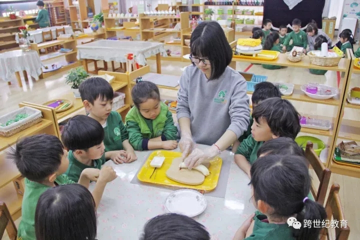 合格的蒙特梭利老師應具(jù)備哪些能(néng)力和素質(zhì)?